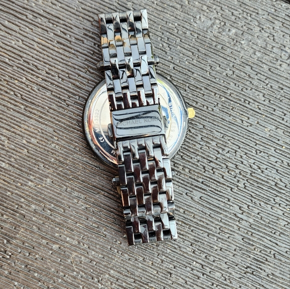 Michael Kors Darci Stainless Watch - Picture 3 of 5